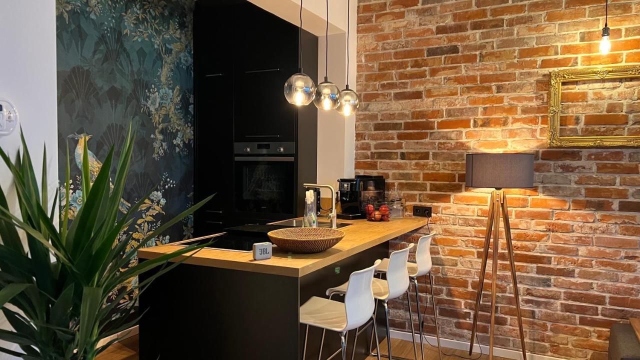 Designwohnung Schaufenster Sehr Zentral Gelegen Хановер Екстериор снимка